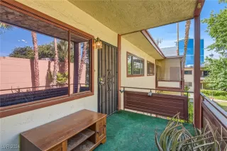 Photo #3: 2608062 Listing