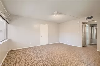 Photo #4: 2608062 Listing