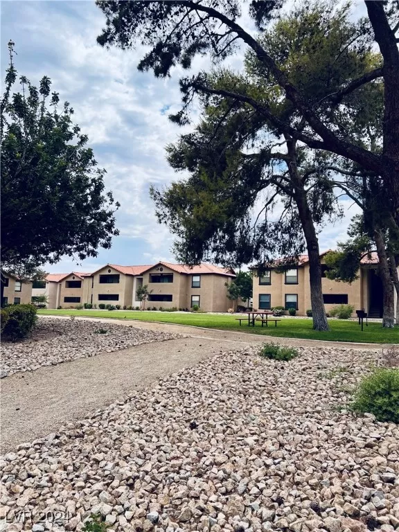 MLS: 2608065 Condo For Sale