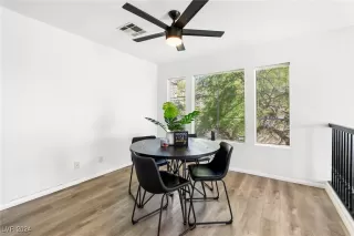 Photo #3: 2608095 Listing