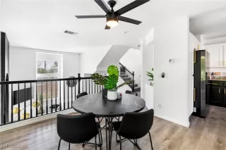 Photo #5: 2608095 Listing