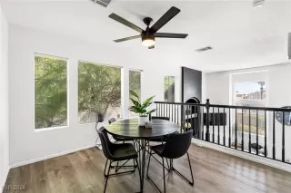 Photo #6: 2608095 Listing