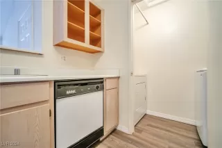 Photo #6: 2608114 Listing 