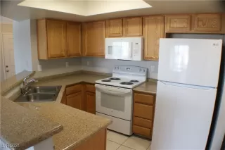 Photo #4: 2608118 Listing 