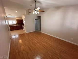 Photo #3: 2608124 Listing 