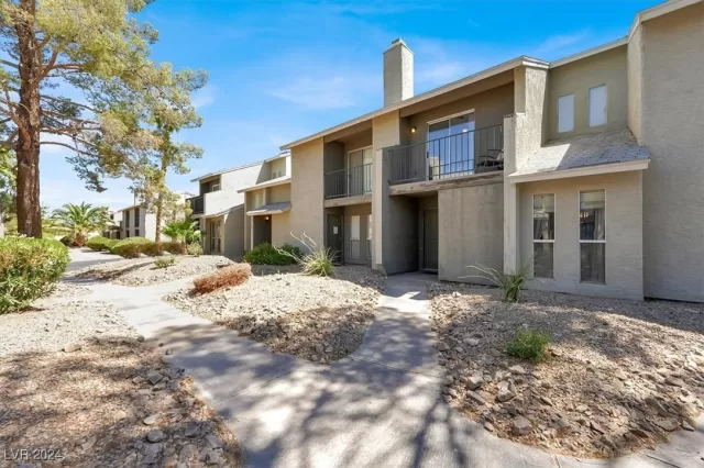 MLS: 2608129 Condo For Sale