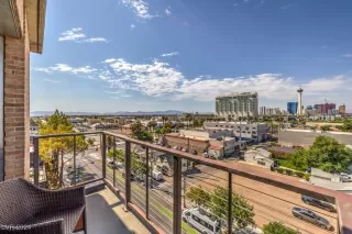 Photo #6: 2608137 Listing