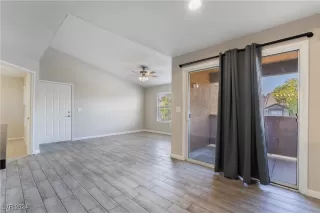 Photo #4: 2608148 Listing 