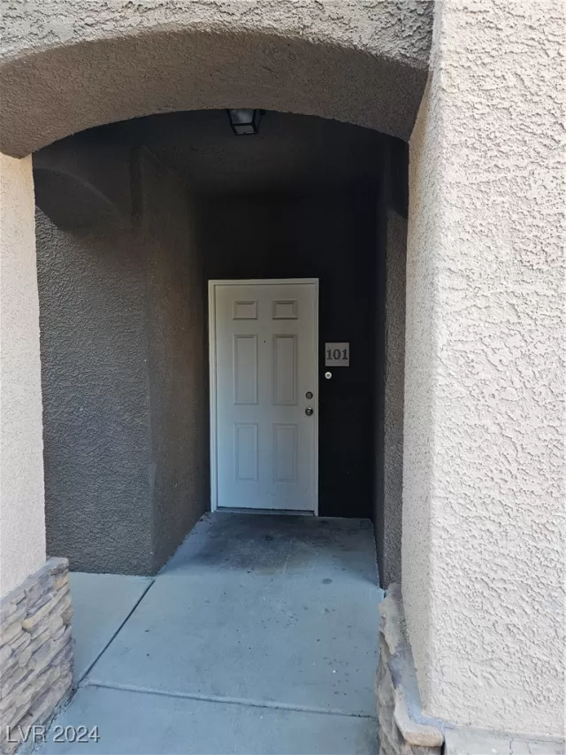 MLS: 2608155 Condo For Sale