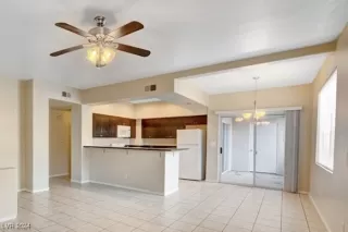 Photo #4: 2608155 Listing 