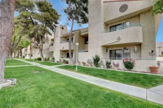 Photo #3: 2608181 Listing 