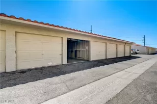 Photo #6: 2608181 Listing 