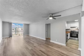 Photo #1: 2608185 Listing 