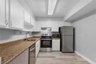 Photo #5: 2608185 Listing 