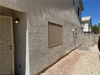 Photo #2: 2608251 Listing