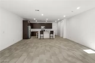 Photo #6: 2608264 Listing 