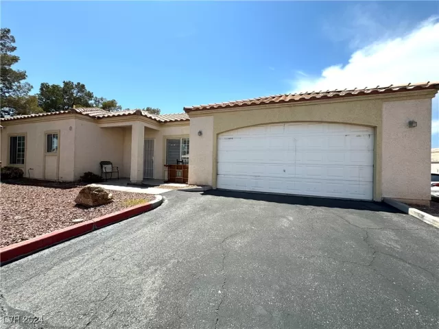 MLS: 2608289 Condo For Sale