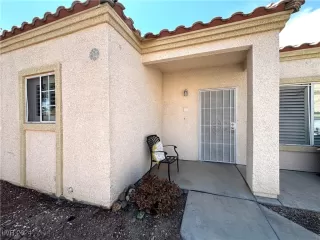 Photo #1: 2608289 Listing 