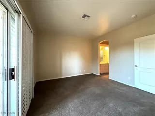 Photo #6: 2608289 Listing 