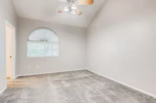 Photo #5: 2608301 Listing 