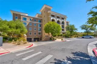 Photo #1: 2608302 Listing 