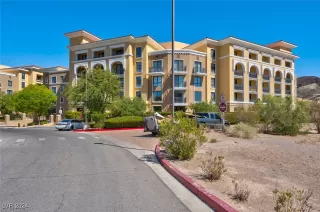 Photo #2: 2608302 Listing 