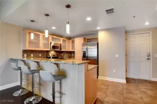 Photo #6: 2608310 Listing 
