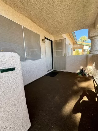 Photo #1: 2608327 Listing 