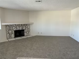 Photo #3: 2608327 Listing 