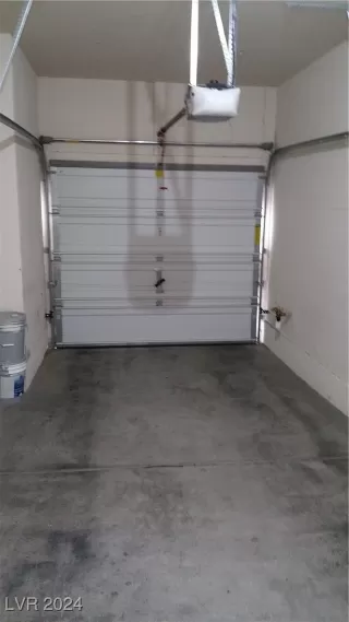 Photo #2: 2608330 Listing 