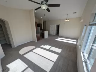 Photo #6: 2608330 Listing 