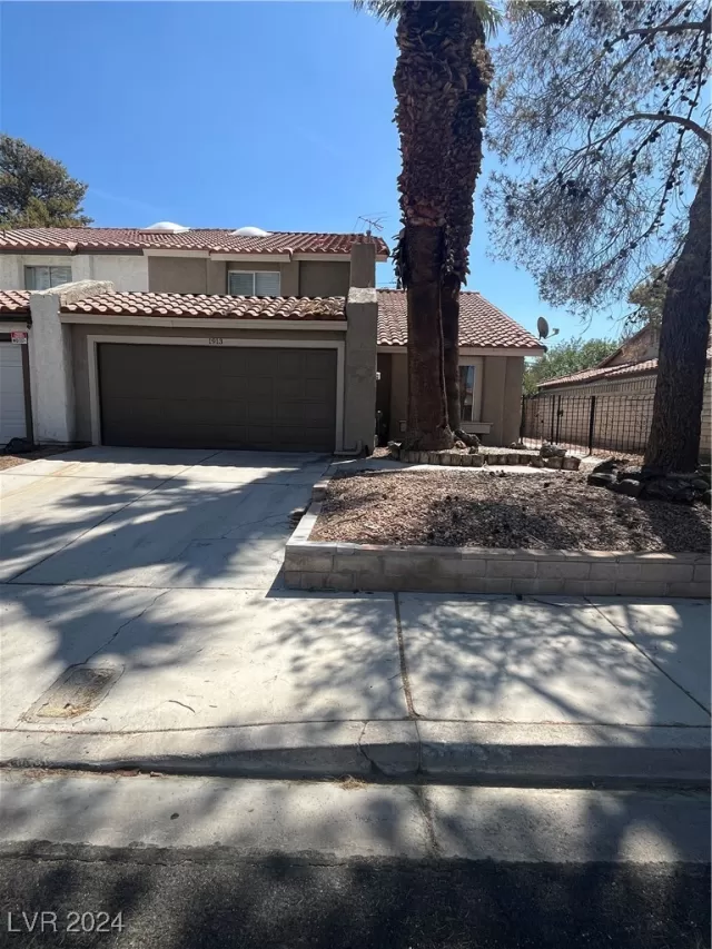 MLS: 2608339 Condo For Sale