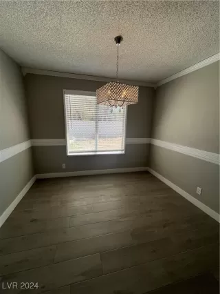 Photo #3: 2608339 Listing 