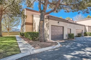 Photo #1: 2608348 Listing