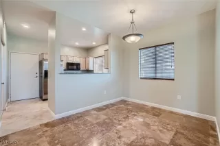 Photo #4: 2608348 Listing