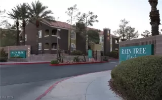 Photo #1: 2608357 Listing