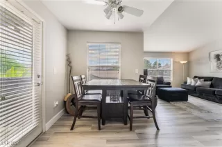 Photo #4: 2608361 Listing