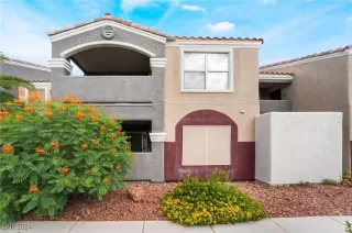 Photo #6: 2608361 Listing