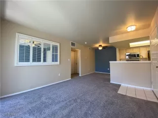 Photo #3: 2608363 Listing 