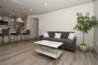 Photo #4: 2608364 Listing 