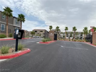 Photo #1: 2608371 Listing 