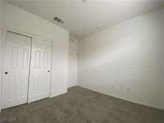 Photo #6: 2608371 Listing 