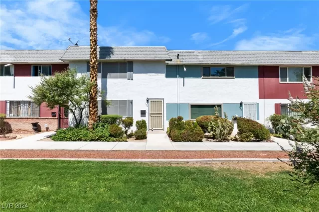 MLS: 2608387 Condo For Sale