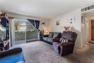 Photo #3: 2608394 Listing 