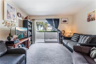 Photo #5: 2608394 Listing 