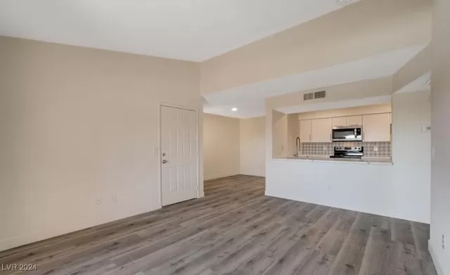 MLS: 2608416 Condo For Sale