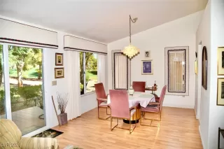 Photo #5: 2608425 Listing