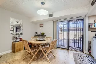 Photo #4: 2608442 Listing