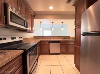 Photo #6: 2608469 Listing 