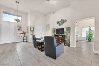 Photo #4: 2608512 Listing